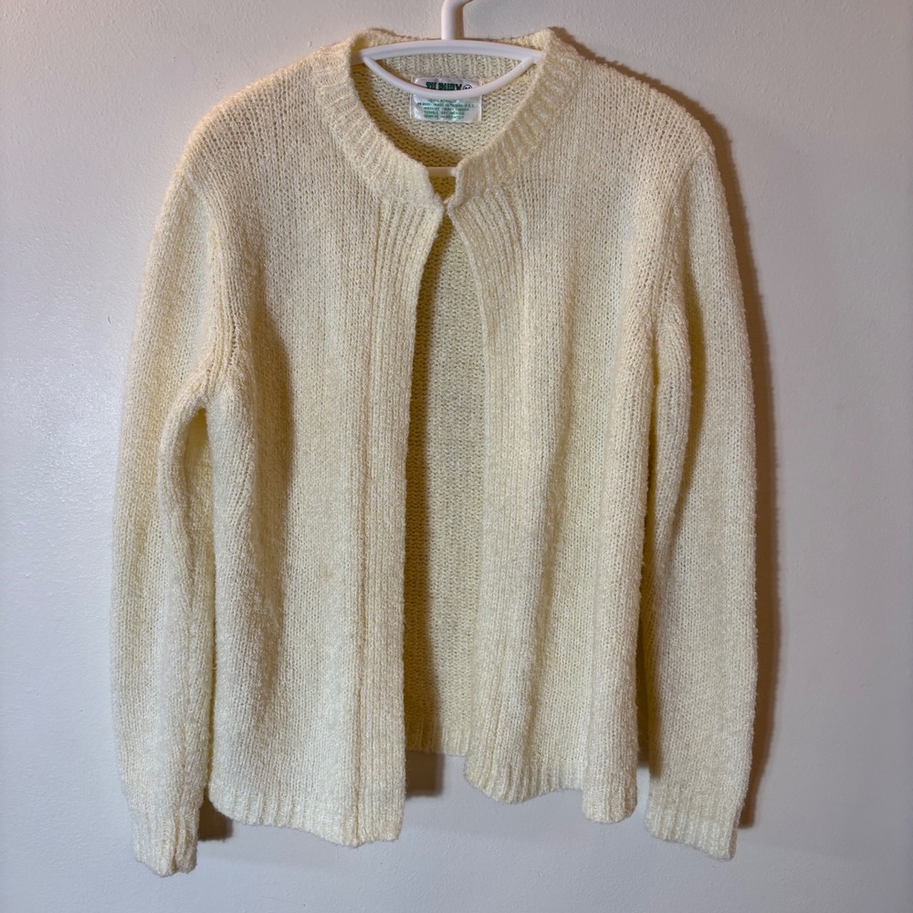 Tilbury Vintage Cream Knit Cardigan Sweater Size‎ Medium